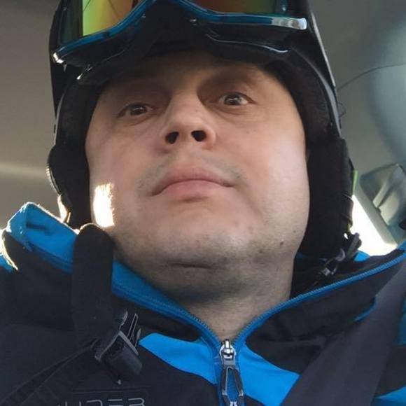 Profile Picture of Csaba Deac (@csabadeac) on Poshmark