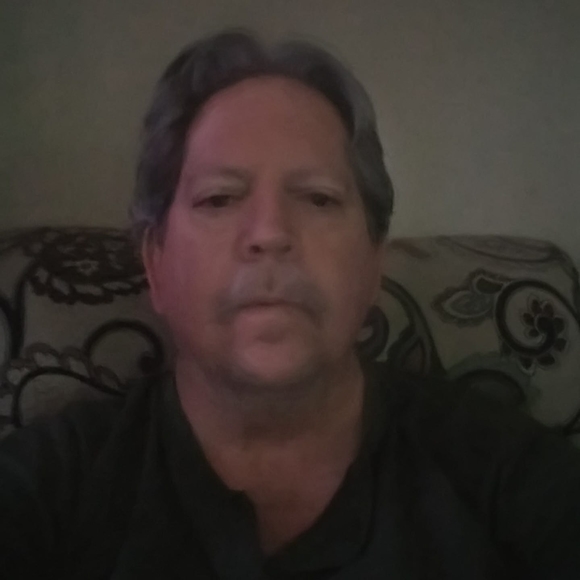Profile Picture of Russell Mckerlie (@mckerlier) on Poshmark