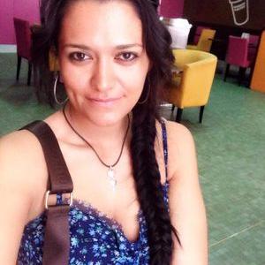 Profile Picture of Iris Valladares (@IrisValladares4) on Twitter