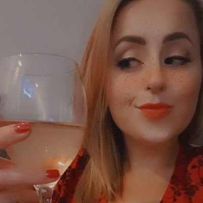 Minnie Bee - Twitter Profile Picture of Minnie Bee (@Minnie_B) on Twitter