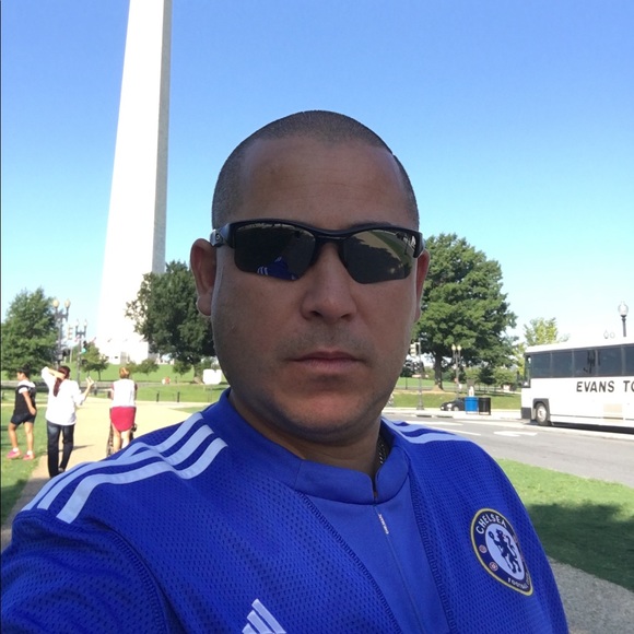 Profile Picture of Jimmy Velasquez (@jjvelasquez) on Poshmark