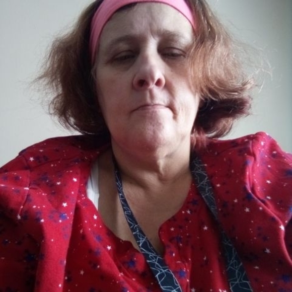 Profile Picture of Cheryl Helsdon (@cherylhelsdon) on Poshmark