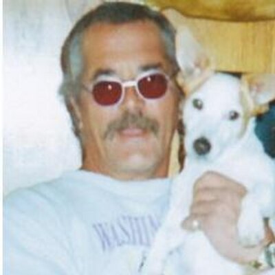 Profile Picture of Tom Grabowski (@grabtomski) on Twitter