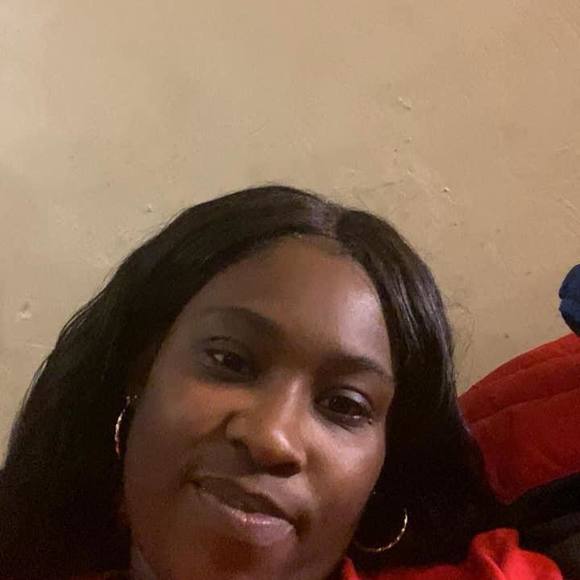 Profile Picture of Tonyell Rosser (@trsser87) on Poshmark