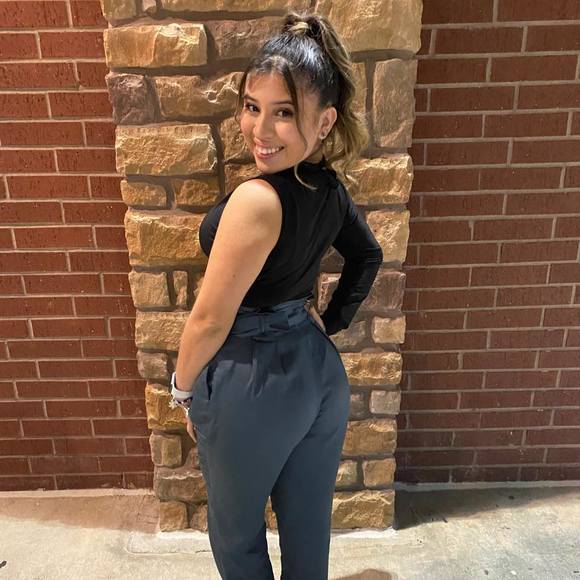 Profile Picture of Guadalupe Pineda (@guadalupepin515) on Poshmark