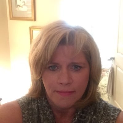 Profile Picture of Beverly Cobb (@beverly78848320) on Twitter