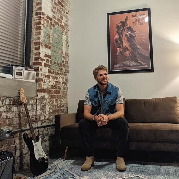 Profile Picture of Josh Prince (@prince_sells) on Poshmark