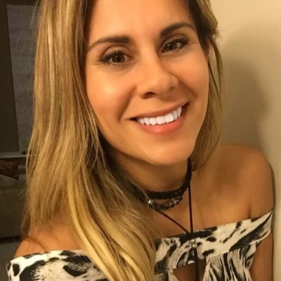 Profile Picture of Lorena Andino (@lorenaandino10) on Twitter