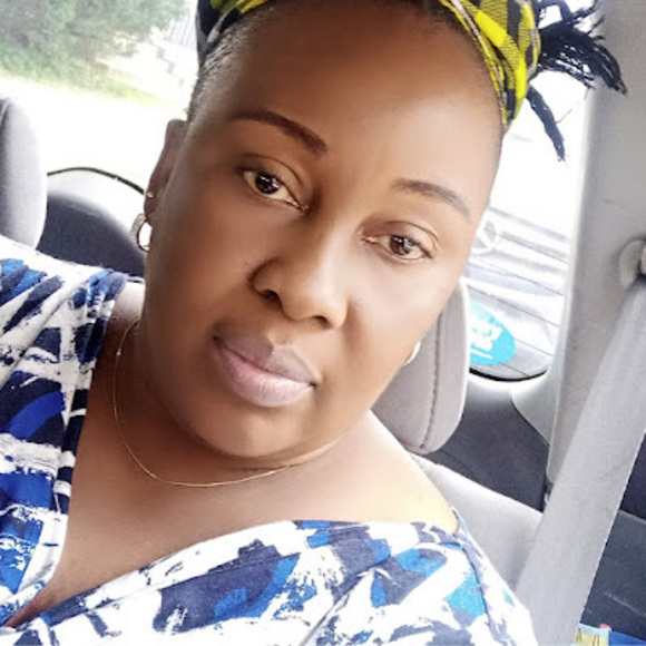 Profile Picture of Rafiatu Kargbo (@rafiatukargbo) on Poshmark