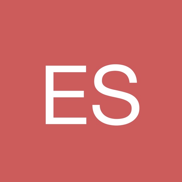 Profile Picture of Emma Spurling (@emmaspurling) on Poshmark