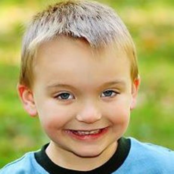 Profile Picture of Amber Wessells (@disneymommyto4) on Poshmark