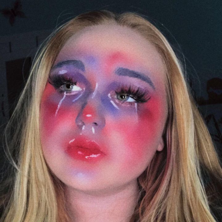 Profile Picture of <3 𝗺𝗮𝗸𝗲𝘂𝗽.<3 (@catherinekelleher_makeup) on Tiktok