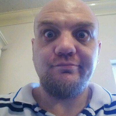 Profile Picture of Owen Humphrey (@OzzyH80) on Twitter