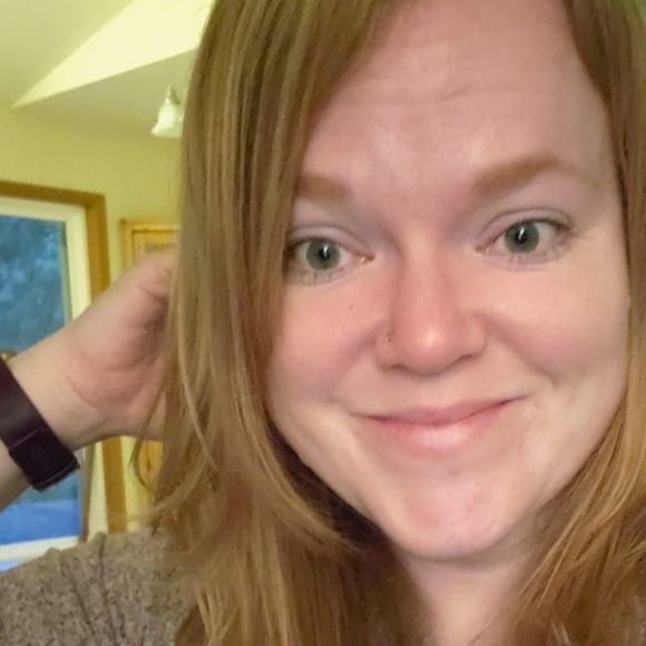 Profile Picture of Heather Post (@hl87) on Poshmark