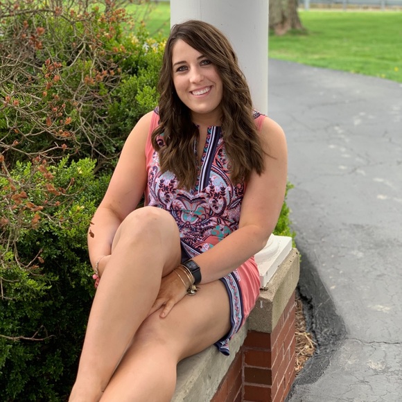 Profile Picture of Jessika Reisinger (@jessikadr) on Poshmark