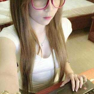 Profile Picture of Veby Christine Huang (@Vebiola23chris1) on Twitter