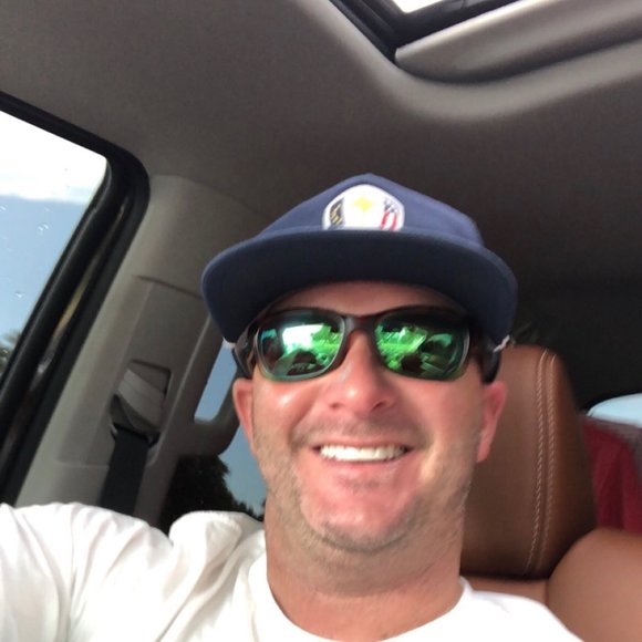 Profile Picture of Jason Bardas (@jasonbardas) on Poshmark