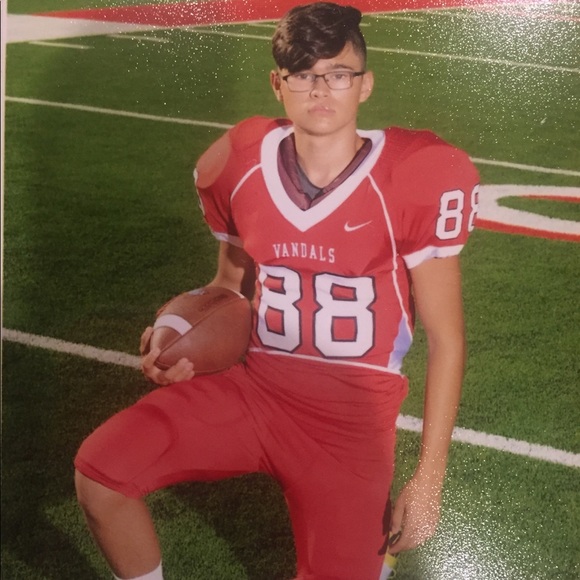 Profile Picture of John Huss (@johnhuss24) on Poshmark