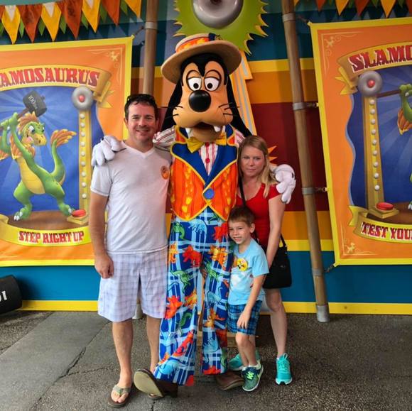Profile Picture of Andrew Reinhart (@reinhart1971) on Poshmark