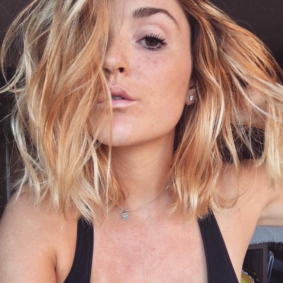 Profile Picture of Kay Draggoo (@kayladoll03) on Poshmark