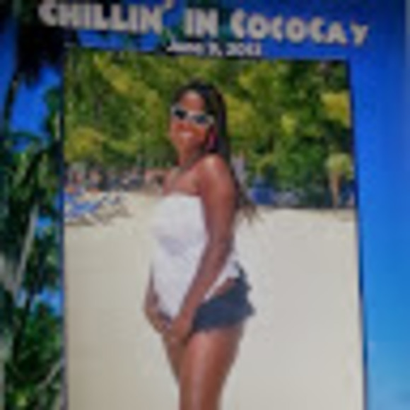 Profile Picture of Erica Acree (@acreegirl) on Poshmark