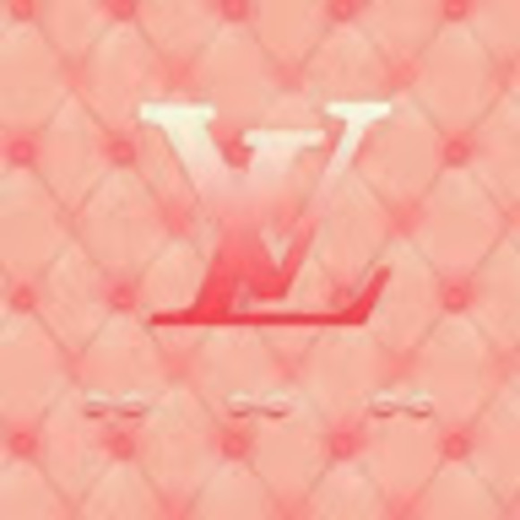 Profile Picture of M Sc (@msc664) on Poshmark