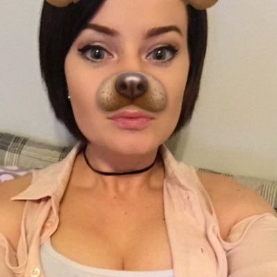 Profile Picture of Krista (@kristabaxter883) on Twitter