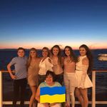 Profile Picture of Julie Davidson Healey (@juliehealey) on Instagram