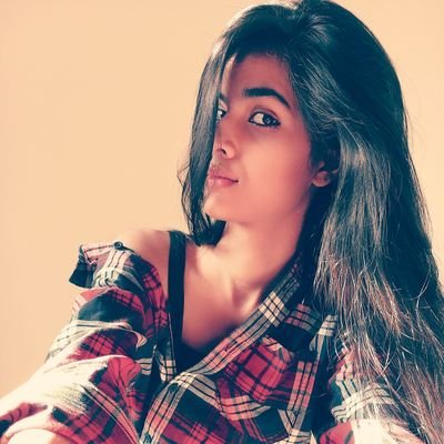 Profile Picture of Vedika Singh (@vedikas553) on Twitter