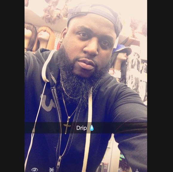 Profile Picture of Andre Kinard (@dre_atathousand) on Poshmark