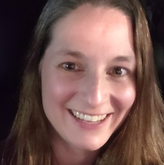 Profile Picture of Noel Napierkowski (@nnapierkowski) on Poshmark