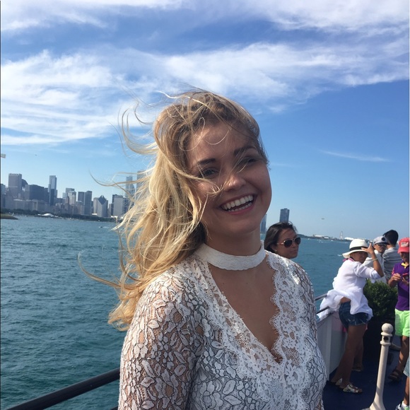 Profile Picture of Caz Wimbleton (@cwimble) on Poshmark