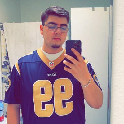 Profile Picture of Chris Jauregui (@chrisjauregui54) on Twitter