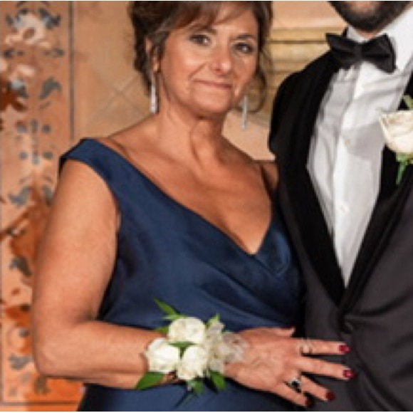 Profile Picture of Laura Macejka (@lauramacejka) on Poshmark