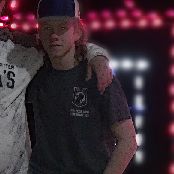 Profile Picture of Blanton Johnston (@blantonjohnston) on Poshmark
