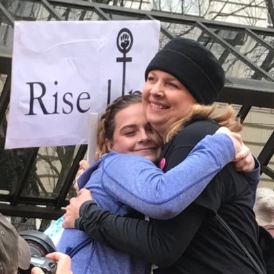 Profile Picture of Amanda Thorderson (@amandathor) on Twitter