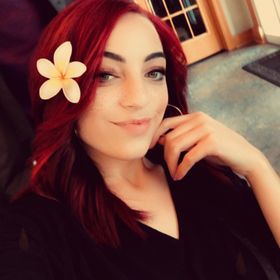 Profile Picture of Alexis Randle (@ayelexis) on Pinterest