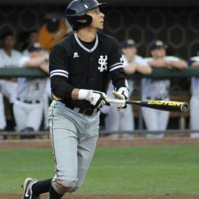 Profile Picture of Andy Almonte (@2bRico5) on Twitter