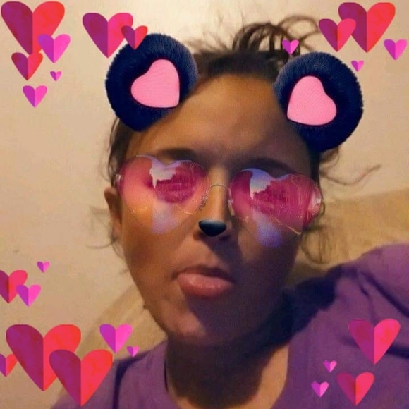 Profile Picture of Mandy Jackson (@mandyjackson99) on Poshmark