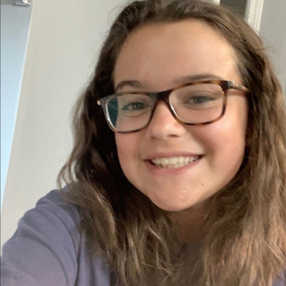 Profile Picture of Caroline Claussen (@carolineclau493) on Poshmark