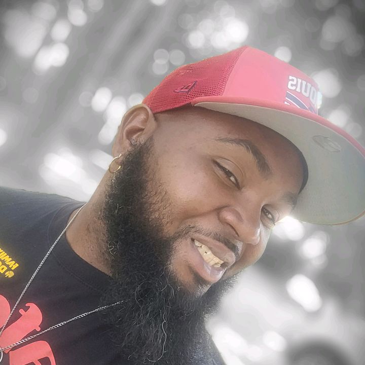 Profile Picture of Daniel Boyland Sr. (@uncle..daniel) on Tiktok