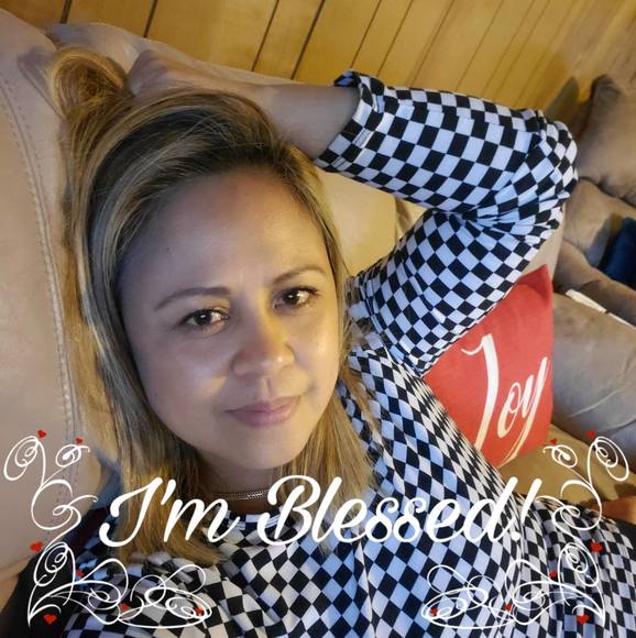 Profile Picture of Edna Studeman (@studemanedna) on Poshmark