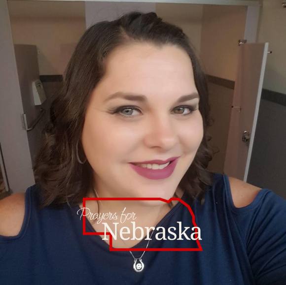 Profile Picture of Megan Alvarez (@meshef) on Poshmark