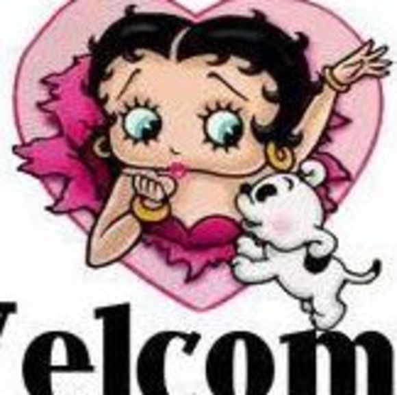 Profile Picture of Verna Stenzel (@vernastenzel) on Poshmark