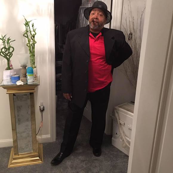 Profile Picture of Wayne Wise (@dadmorning19151) on Poshmark