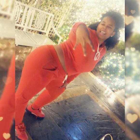 Profile Picture of Bree Odom (@breeodom) on Poshmark