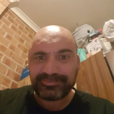 Profile Picture of Damien Peter Vella (@damien_vella) on Twitter