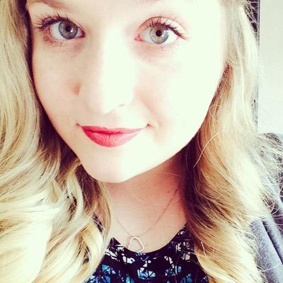 Profile Picture of Lisa (@L_Neave) on Twitter