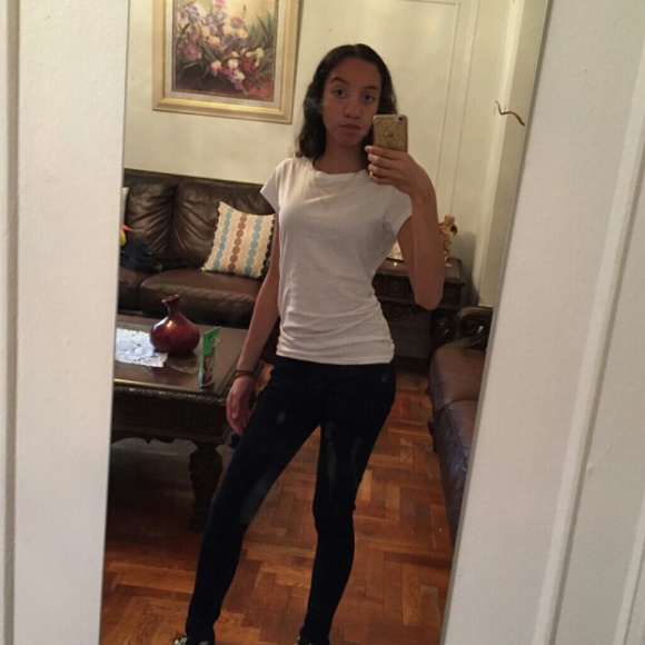 Profile Picture of Daesha Dilone (@daeshadilone) on Poshmark