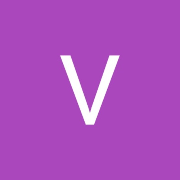 Profile Picture of Vallie Messler (@valliemessler) on Poshmark